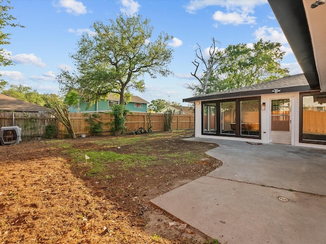 11506 Kirkhollow Dr, Houston, TX 77089 - fenced backyard featuring a patio area