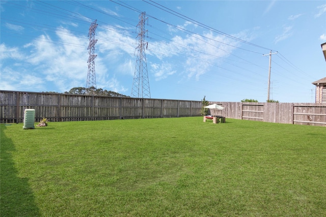 2736 Ahnya Ln, League City, TX 77573 - view of yard featuring cooling unit