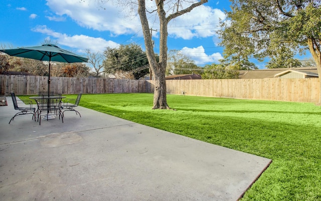 5522 Duxbury St, Houston, TX 77035 - view of patio / terrace with outdoor dining area