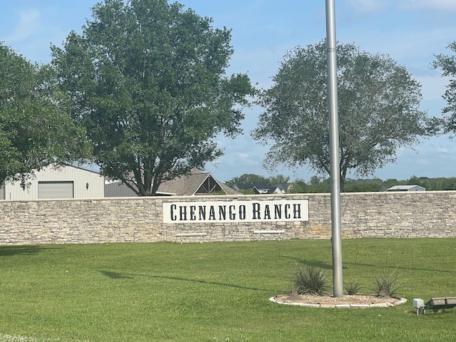 443 Lakeview Dr, Angleton, TX 77515