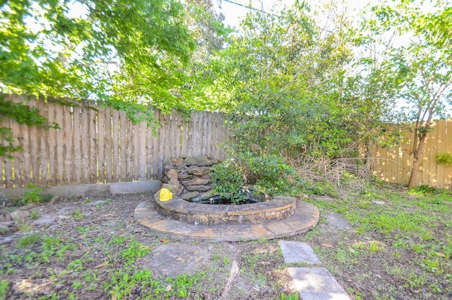 6606 Flamingo Dr, Houston, TX 77087 - view of yard featuring a fenced backyard