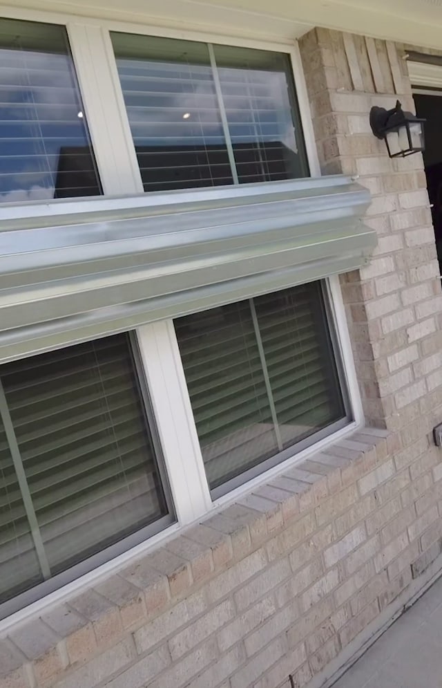 601 Greystone Ln, Angleton, TX 77515 - exterior view