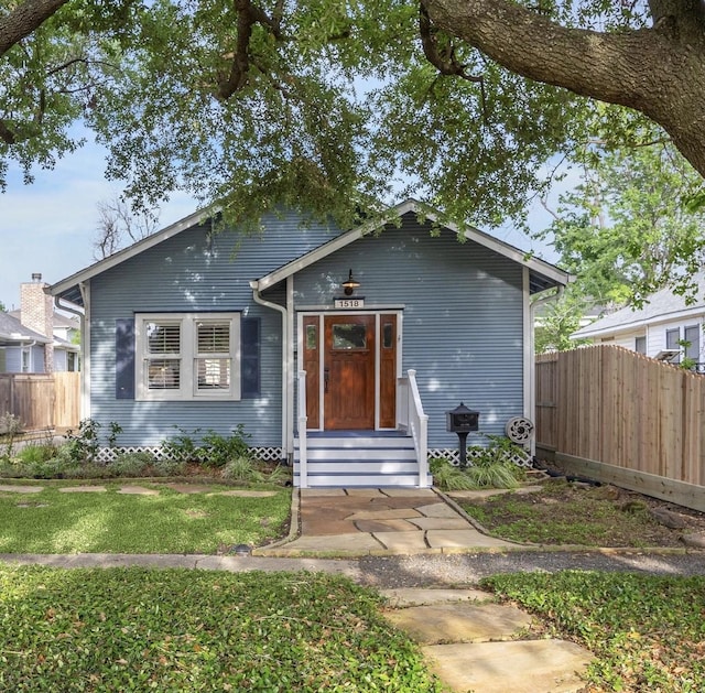 1518 Columbia St, Houston, TX 77008 - bungalow-style home with entry steps