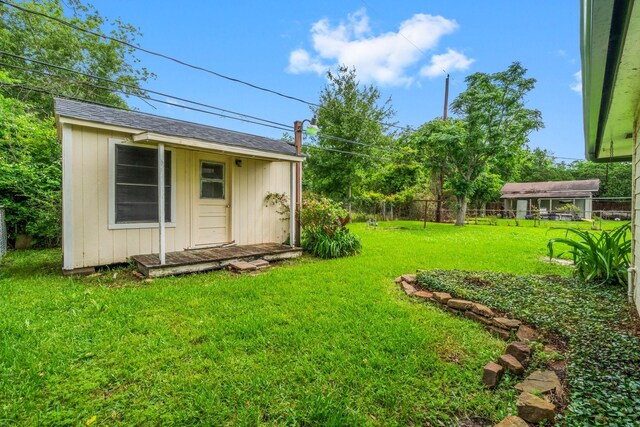 1702 Sheridan Dr, Baytown, TX 77520 - view of outdoor structure with an outbuilding