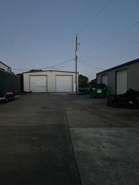 view of detached garage