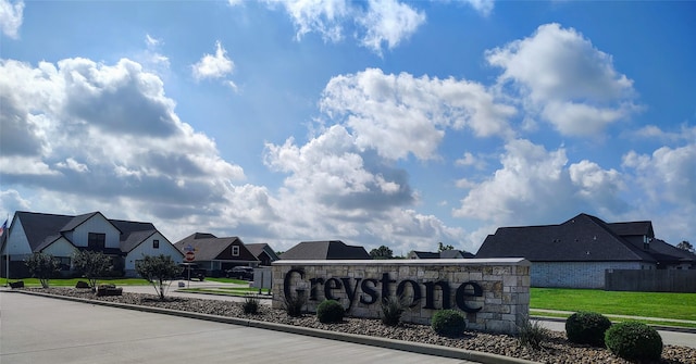 7 Greystone Ct, Angleton, TX 77515 - community / neighborhood sign with a residential view and a lawn