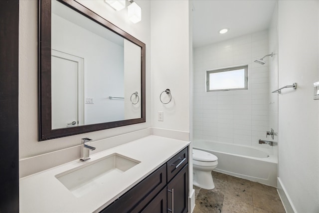4410 Floyd St Unit B, Houston, TX 77007 - bathroom with toilet, vanity, washtub / shower combination, and baseboards