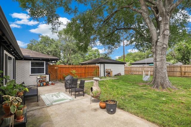 view of patio with a fenced backyard