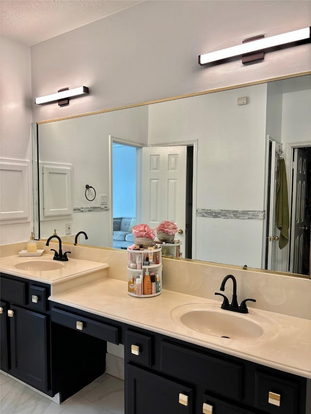 11423 Corola Trail Dr, Houston, TX 77066 - bathroom with vanity