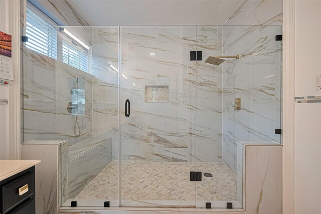 11423 Corola Trail Dr, Houston, TX 77066 - full bath featuring a marble finish shower and vanity