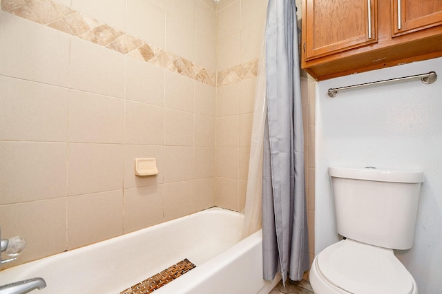 10555 Turtlewood Ct Unit 2606, Houston, TX 77072 - full bath featuring toilet and shower / bath combination with curtain