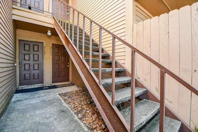 10555 Turtlewood Ct Unit 2606, Houston, TX 77072 - view of stairs