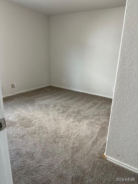 6710 Greensleeves, San Antonio, TX 78252 - unfurnished room featuring carpet floors and baseboards