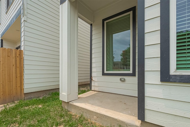 8915 Grovner Pl, Houston, TX 77055 - property entrance featuring a porch