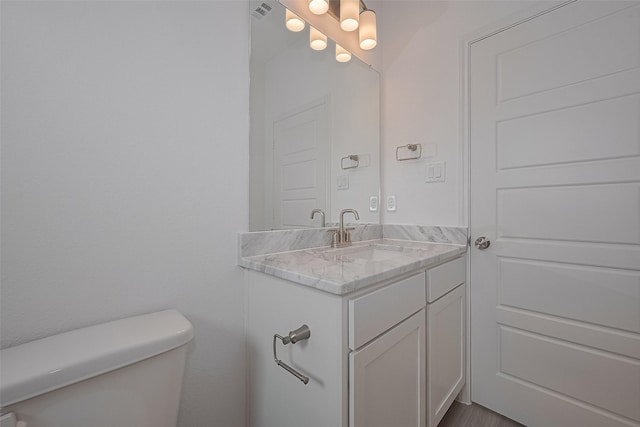 1611 Regents Gate Ct, Houston, TX 77055 - half bathroom with toilet and vanity
