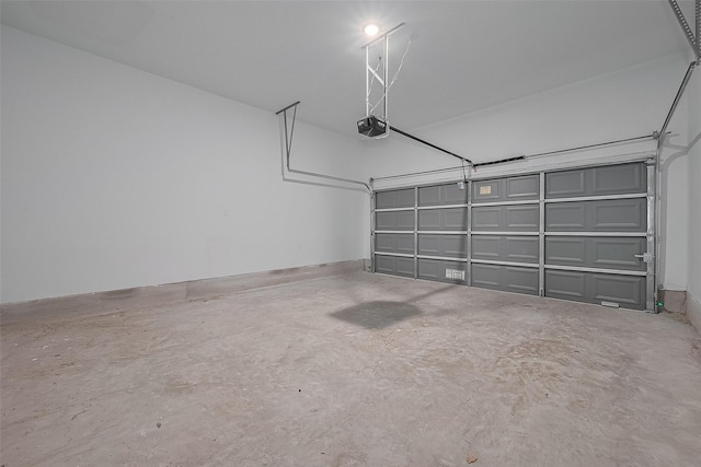 1611 Regents Gate Ct, Houston, TX 77055 - garage featuring a garage door opener