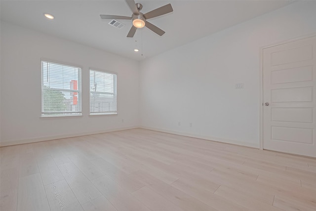 8928 Covenant Pl, Houston, TX 77055 - empty room featuring light wood finished floors, a ceiling fan, baseboards, and recessed lighting