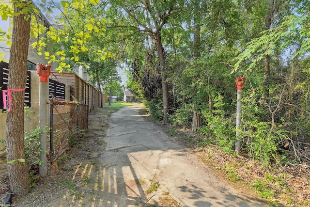 7926 Hennessy Ln, Spring, TX 77389 - view of road