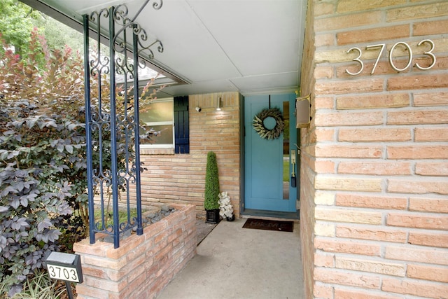 3703 Peppermill Rd, Houston, TX 77080 - doorway to property featuring brick siding