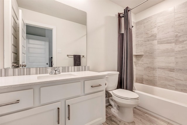 404 Christians Ct, Montgomery, TX 77316 - bathroom with shower / tub combo, toilet, and vanity