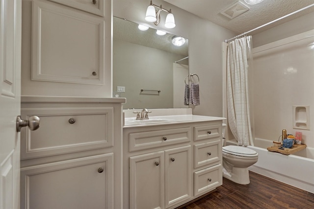 full bath featuring vanity, toilet, shower / bathtub combination with curtain, visible vents, and wood finished floors