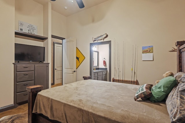 bedroom with ceiling fan