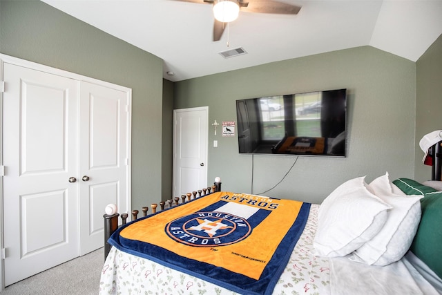 4411 Aspen Colony Ln, Baytown, TX 77521 - carpeted bedroom with vaulted ceiling, visible vents, a closet, and ceiling fan