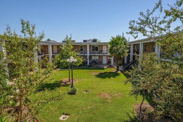 3535 Nasa Rd 1St Pkwy, Unit 36, Seabrook, TX 77586 - view of yard