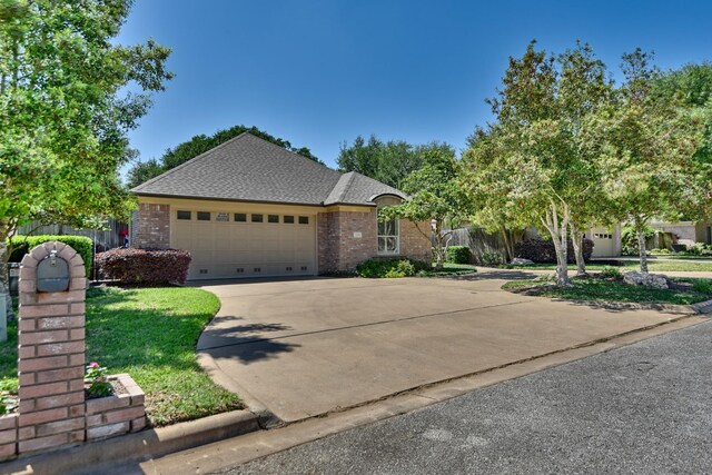 2206 Creekwood Ln, Brenham, TX 77833 - photo 5
