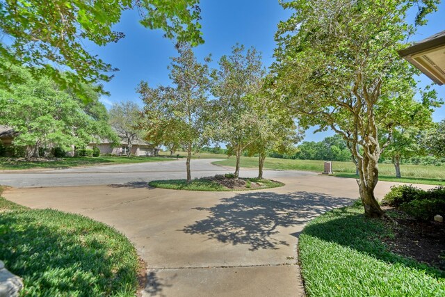 2206 Creekwood Ln, Brenham, TX 77833 - photo 6