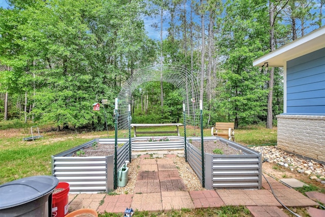 30000 Round Up Dr, Waller, TX 77484 - view of patio / terrace with a garden