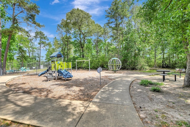 30000 Round Up Dr, Waller, TX 77484 - community playground with fence