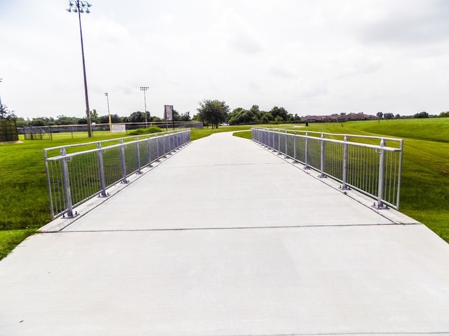 154 Camellia St, Sugar Land, TX 77478 - view of property's community with a yard