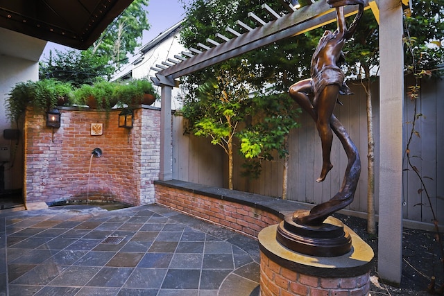 2209 Devonshire St Unit B, Houston, TX 77019 - view of patio / terrace