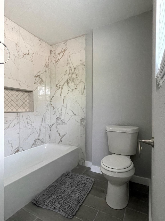 1701 40th St, Galveston, TX 77550 - full bathroom with toilet and washtub / shower combination