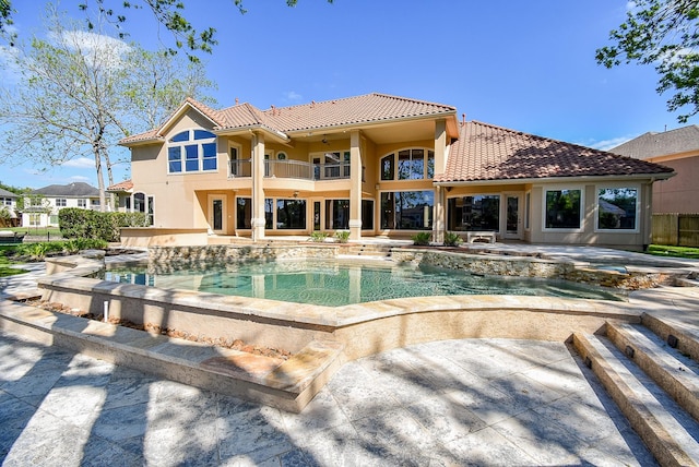 2 Royal Hampton Ct, Sugar Land, TX 77479 - outdoor pool with a patio area and an in ground hot tub