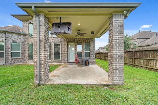 3225 Summer Tanager Ln, Manvel, TX 77578 - view of patio / terrace featuring a ceiling fan