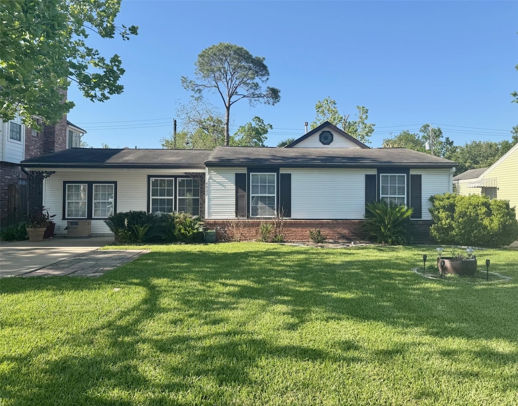 4922 Beech St, Bellaire, TX 77401 - photo 1