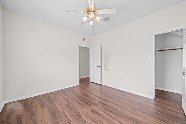 6214 Laguna Del Rey Dr, Houston, TX 77041 - unfurnished bedroom featuring visible vents, baseboards, a closet, and wood finished floors