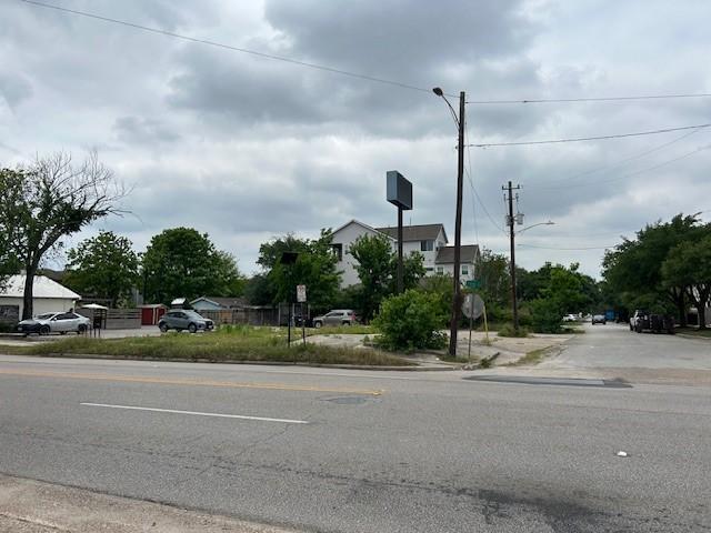 202 W 27th St, Houston, TX 77008