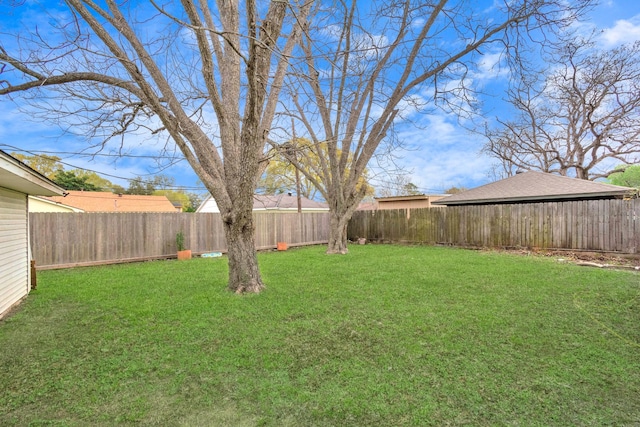 800 Fairway Dr, Richmond, TX 77469 - view of yard featuring a fenced backyard