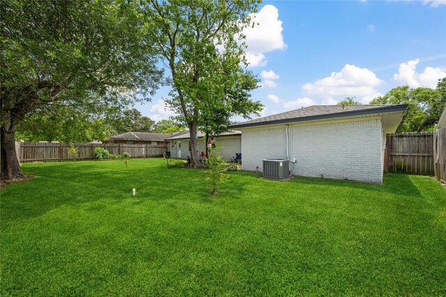 802 Maplewood St, Baytown, TX 77520 - photo 29