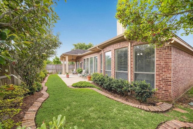 6315 Teal Mist Ln, Fulshear, TX 77441 - view of yard with fence and a patio area