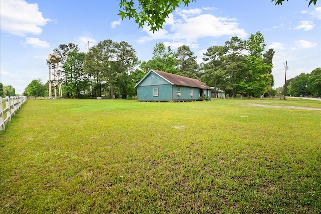 101 Plantation Dr, Waller, TX 77484 - view of yard featuring fence