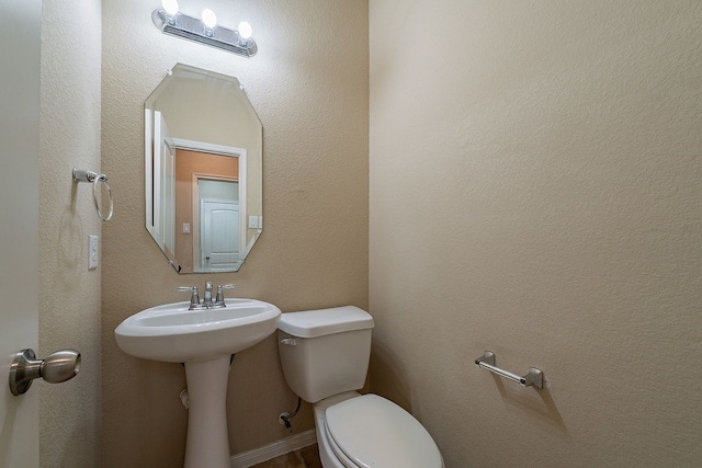 18922 Deer Trace Dr, Crosby, TX 77532 - half bathroom featuring toilet and a sink