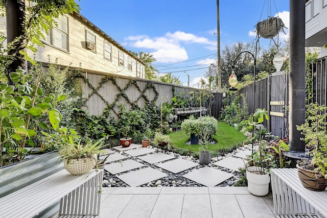 2118 Dennis St, Houston, TX 77004 - view of patio / terrace with a fenced backyard