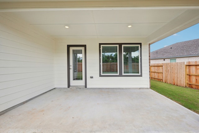 7746 Beaufort Ln, Baytown, TX 77523 - view of patio