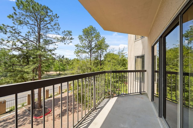661 Bering Dr Unit 301, Houston, TX 77057 - view of balcony