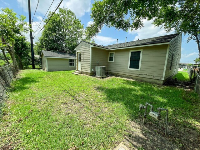 109 Lincoln Cedars, Baytown, TX 77523 - photo 3