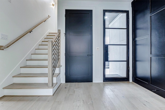 1907 Lauderdale St, Houston, TX 77030 - entryway with wood finished floors and stairs
